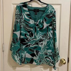 Russell Kemp Stylish Geometric Floral Top in Green, White and Black